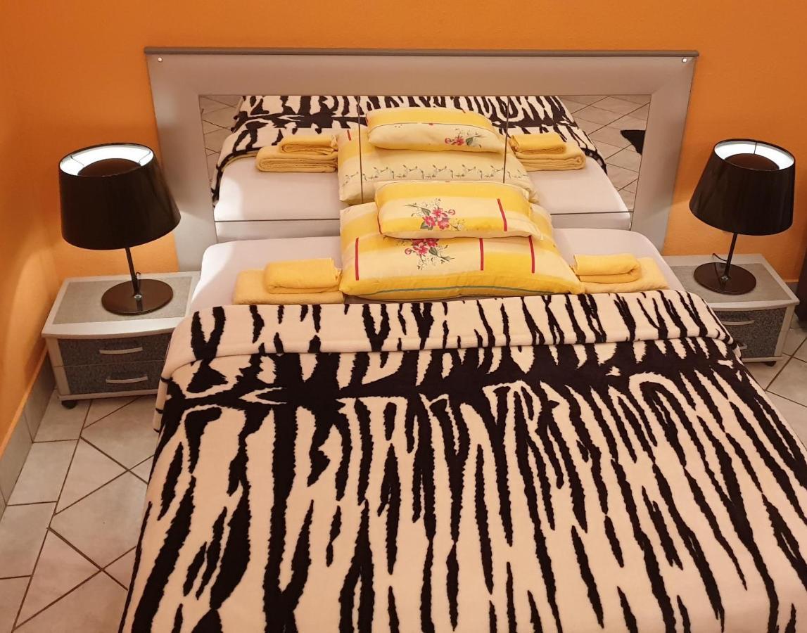 Apartment In The Center Of Budapest -Free Garage Parking 외부 사진